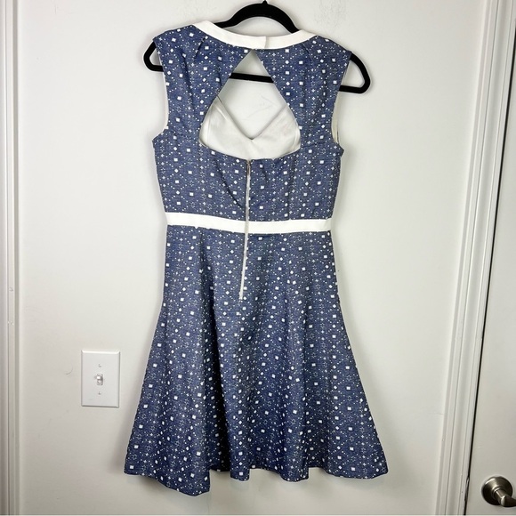 Julia Jordan Knit Jacquard Dress blue and white sleeveless womens size 4 - Picture 3 of 10